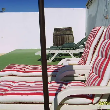 Sleeps 2 Wifi T691488 Tahiche