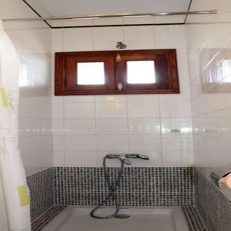 Sleeps 2 Wifi T691488
