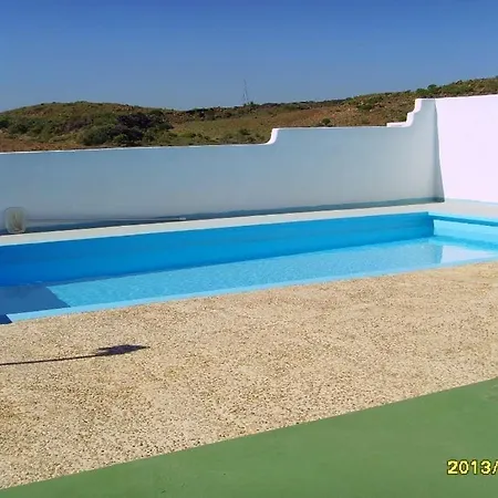 Sleeps 2 Wifi T691488 * Tahiche